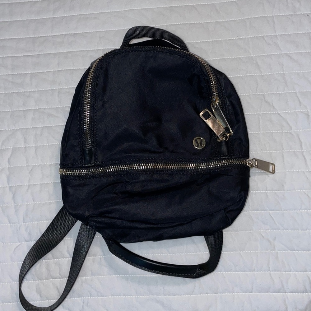 Lululemon Athletica City Adventurer Backpack *Micro
3L